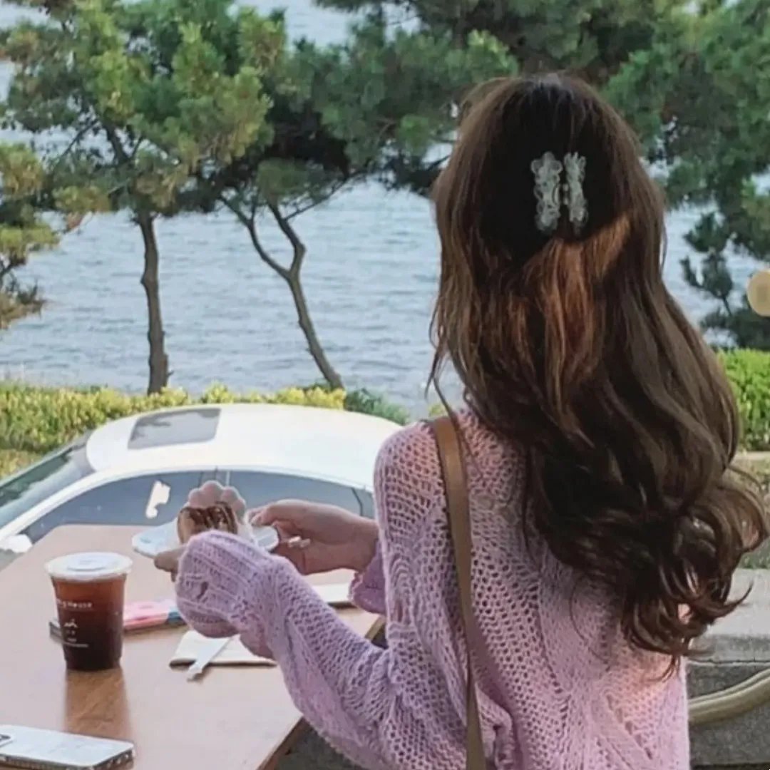彩象岛的女孩儿